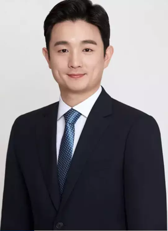 여선웅 프로필