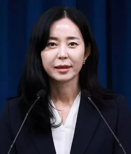 정혜전 프로필, 정혜전 대변인 나이