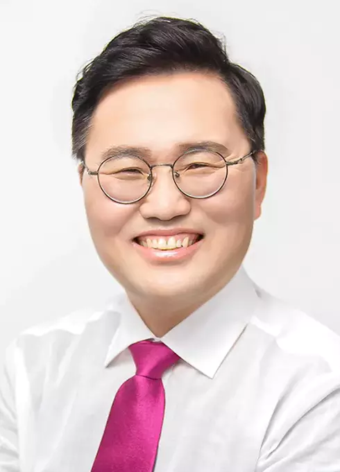 홍석준 프로필